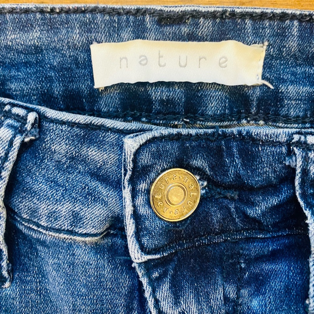 Distressed In Front and Back Nature Blue Women's Jeans - Picture 5 of 5